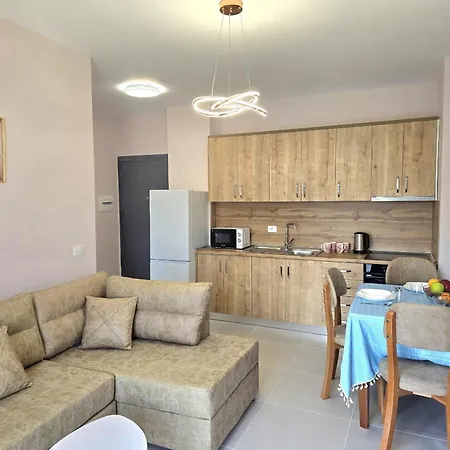 Apartament In 095