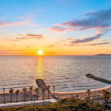 By The Sea In 095 * غوليم